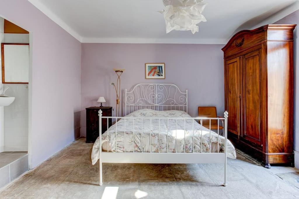 Stunning Medieval Getaway Vic la Gardiole Bagian luar foto