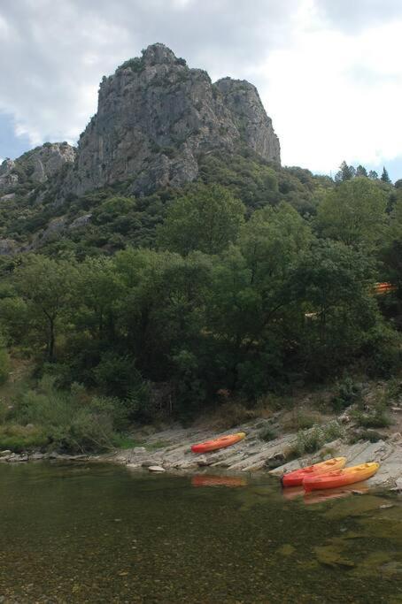 Stunning Medieval Getaway Vic la Gardiole Bagian luar foto
